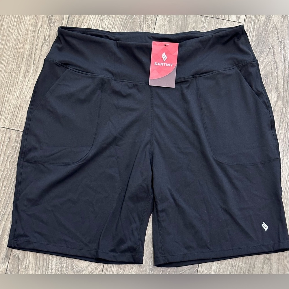 🖤NWT SANTINY Black Bermuda Shorts for Women with Zipper Pockets 🖤